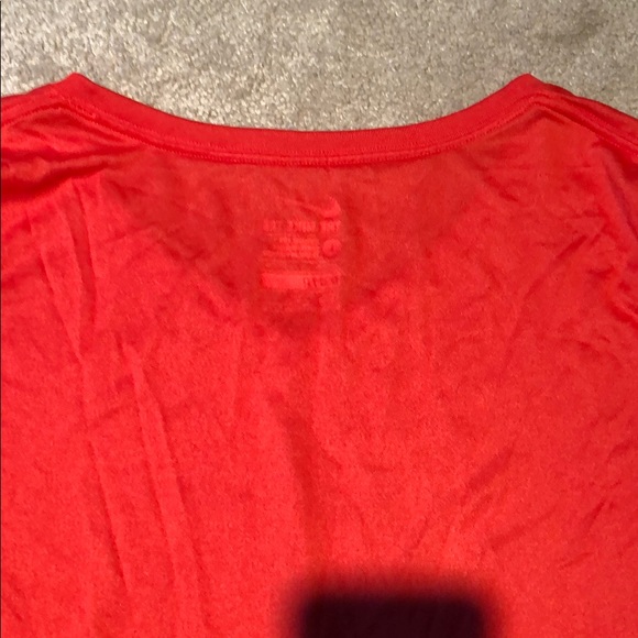 Nike Tee size L, Athletic Cut, V neck, NWOT - Picture 4 of 5